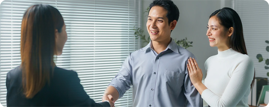 What makes 1-Fund different from other licensed money lenders in Singapore